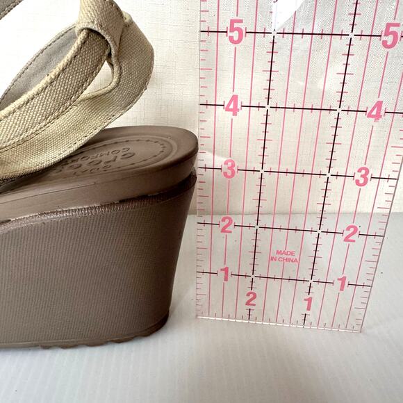 CROCS Leigh II Wedge Sandals Women's 11 Neutral Ankle Strap Casual Summer Comfy - Picture 10 of 10